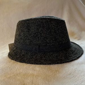 Grey fedora size L/XL. NWT